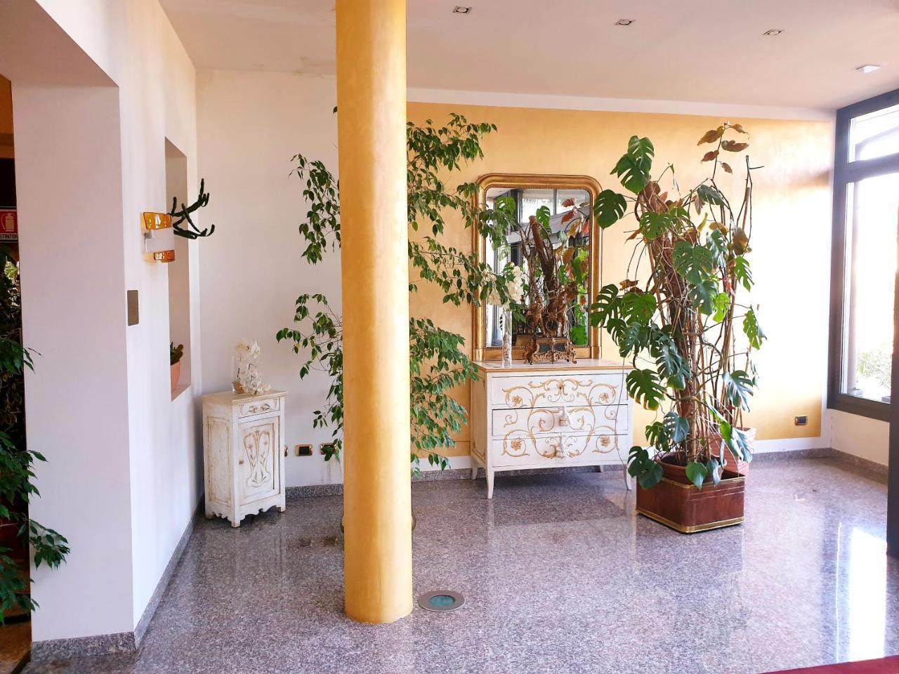 Altedo Hotel Paradiso מראה חיצוני תמונה